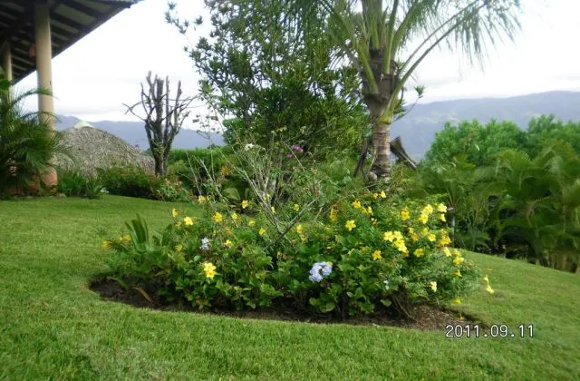 Mi Vista Mountain Resort Jarabacoa Garden Tropical